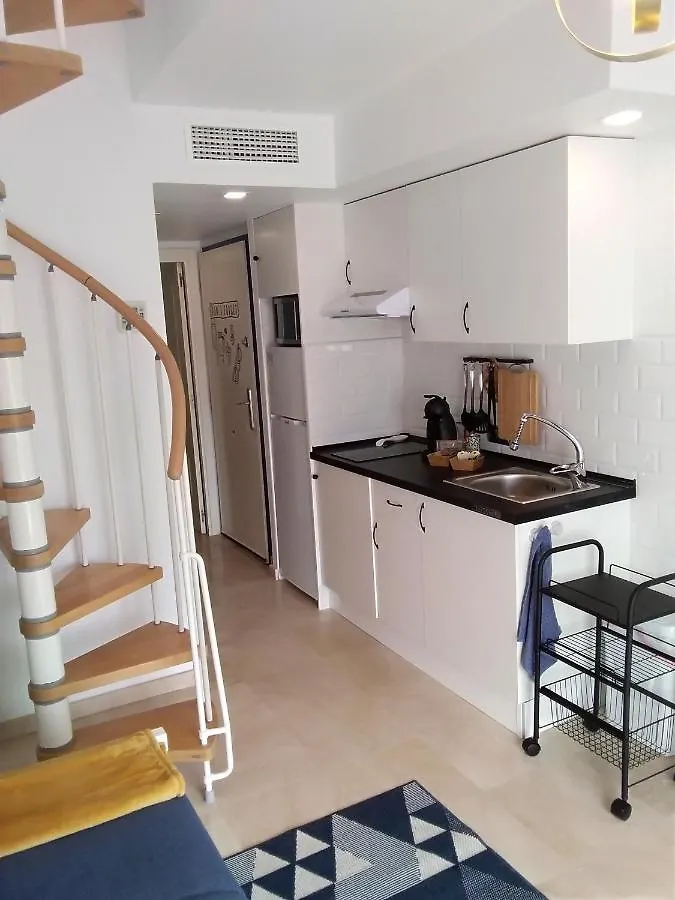 Funny Friendly Fish Holiday Apartments 贝纳尔马德纳